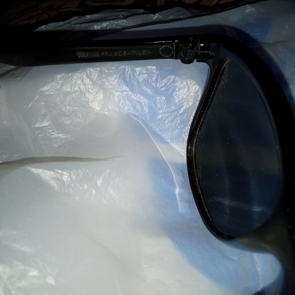 Ray-Ban Sunglasses - Picture 8 of 8